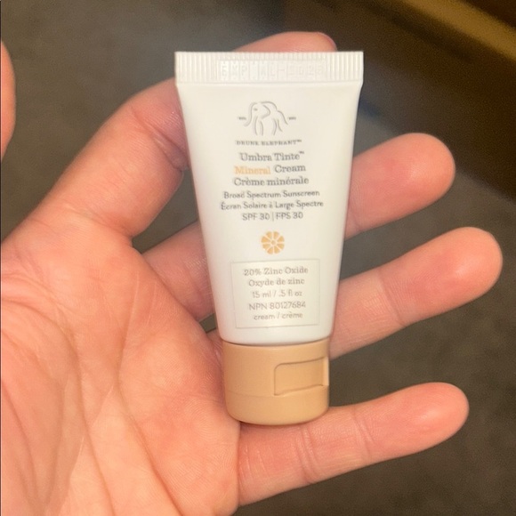 Drunk Elephant Umbra Tinte Sunscreen - Picture 1 of 2